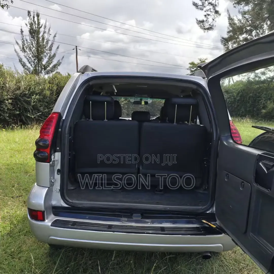 Toyota Land Cruiser Prado 2006 Silver