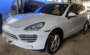 Porsche Cayenne 2014 White
