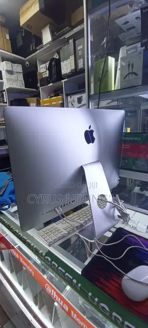 Desktop Computer Apple iMac 8GB Intel Core i5 HDD 500GB