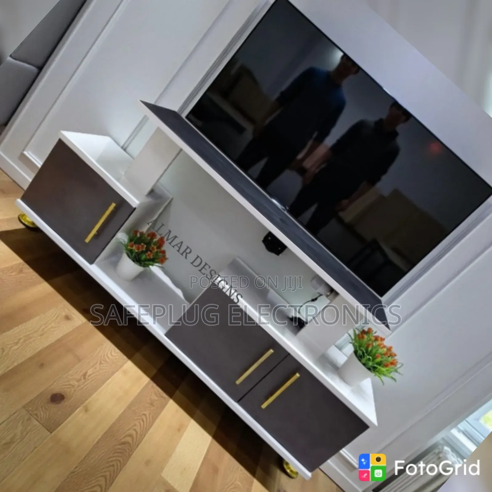 Istanbul TV Stand – Modern Stylish Entertainment Unit