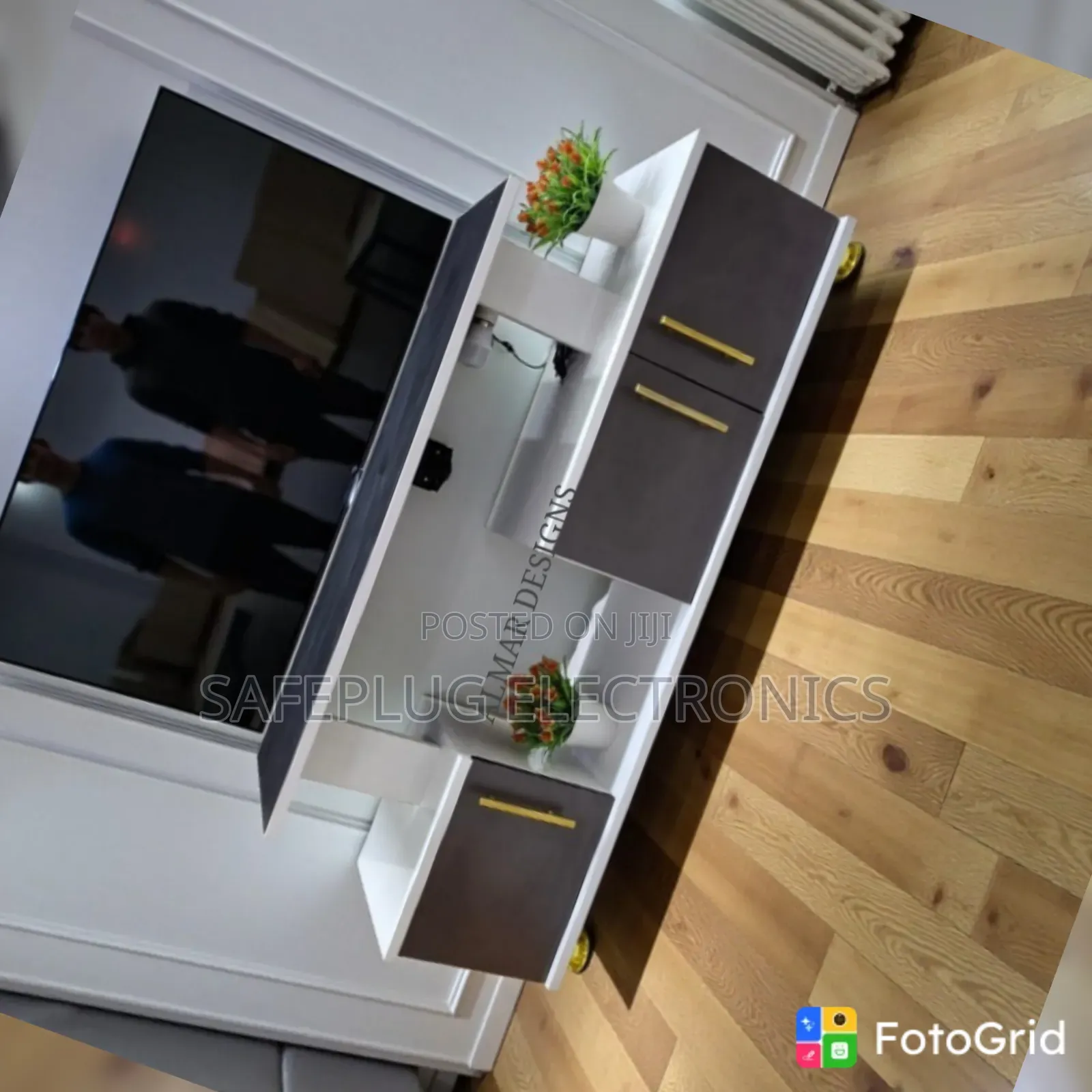 Istanbul TV Stand – Modern Stylish Entertainment Unit