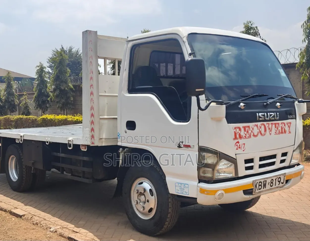Isuzu NKR Local