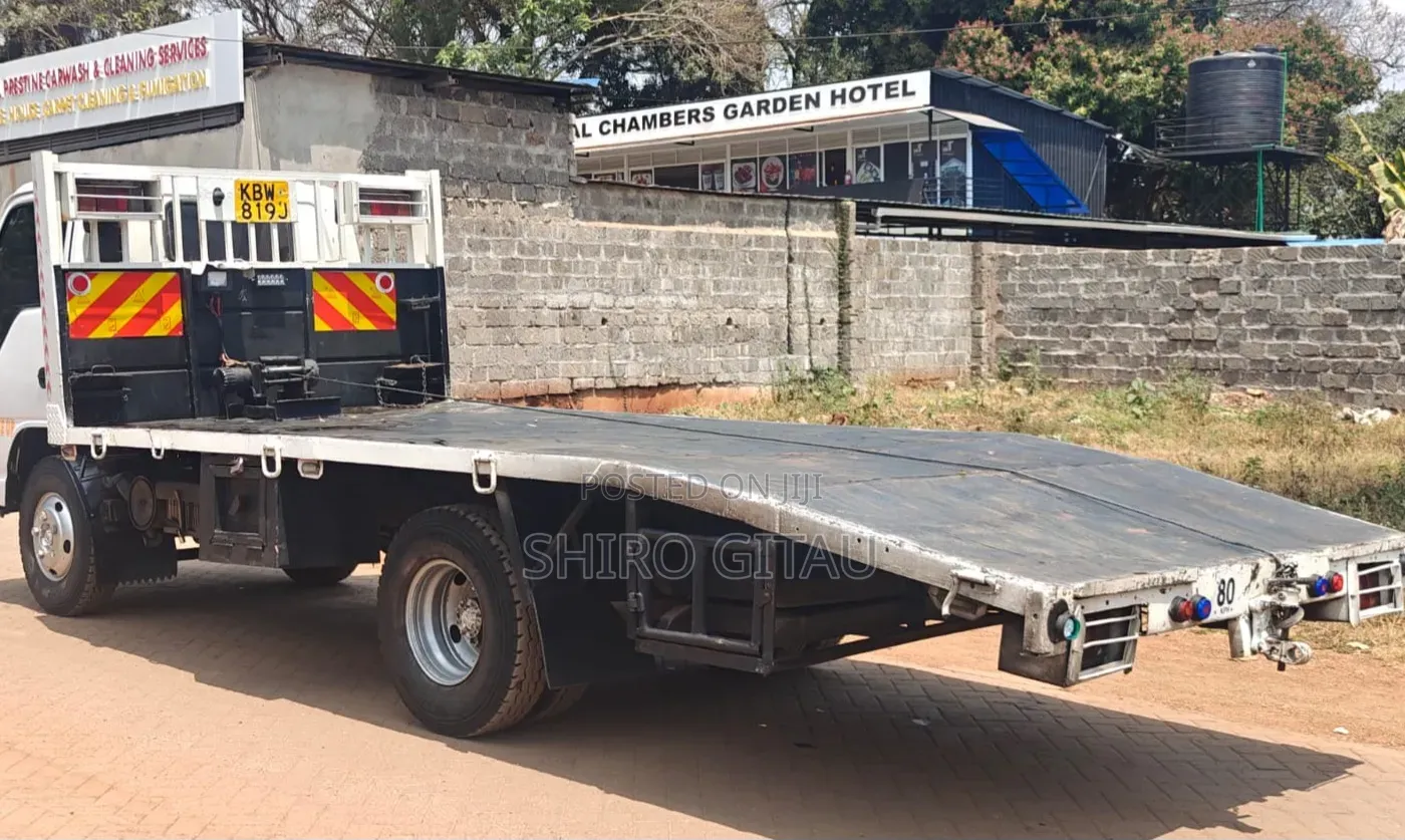 Isuzu NKR Local