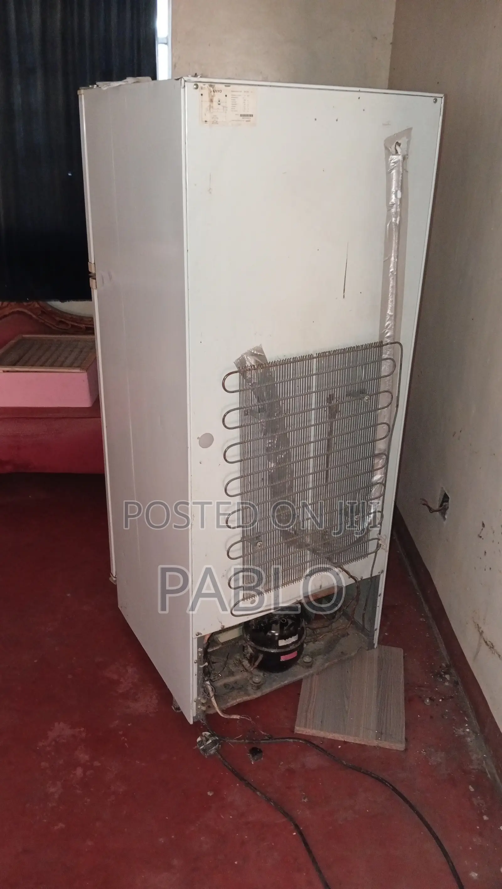 Broken Sanyo Double Door Fridge (272L) - For Parts or Scrap Free