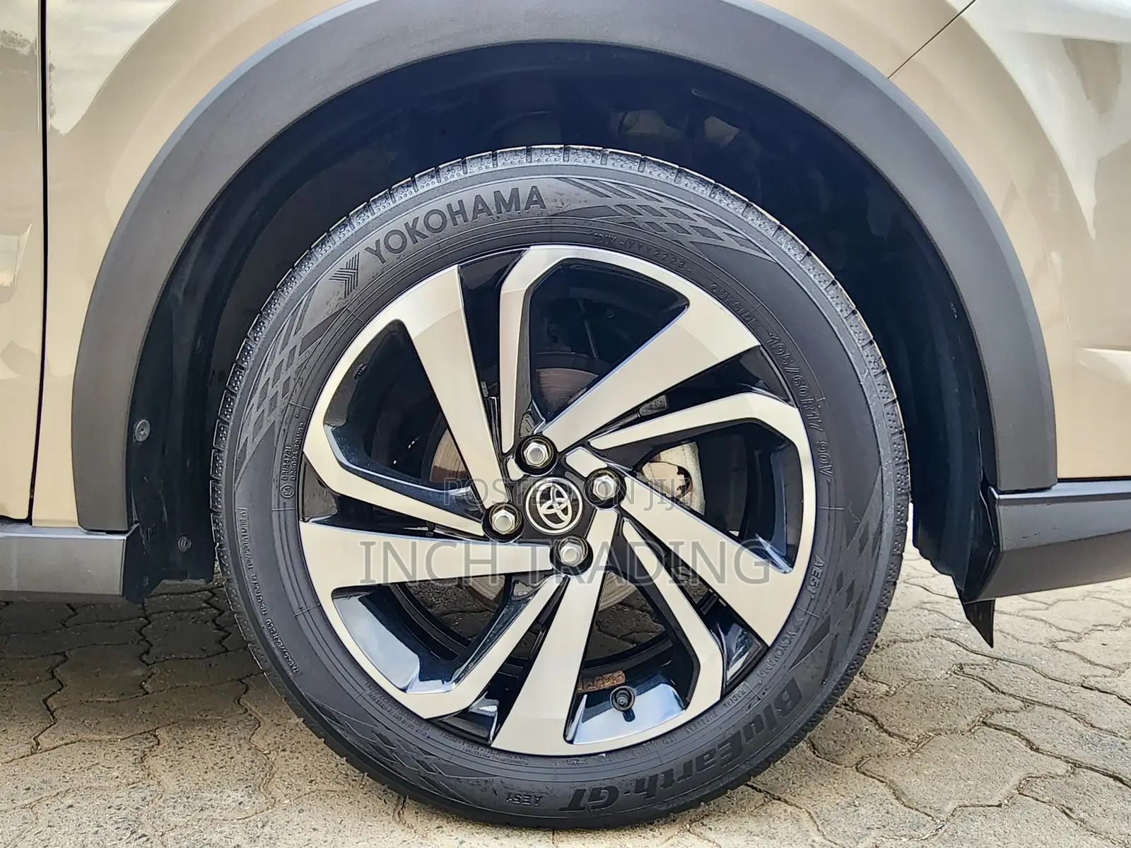 Toyota Raize 1.0 FWD 2019 Beige