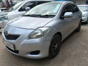 Toyota Belta 2008 Silver
