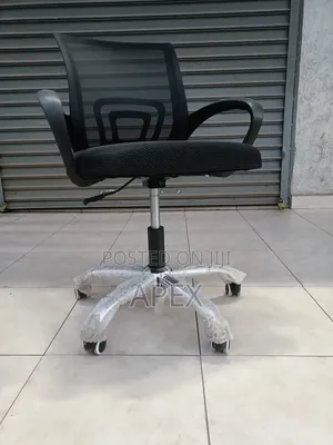 Adjustable Swivel Mesh Chair