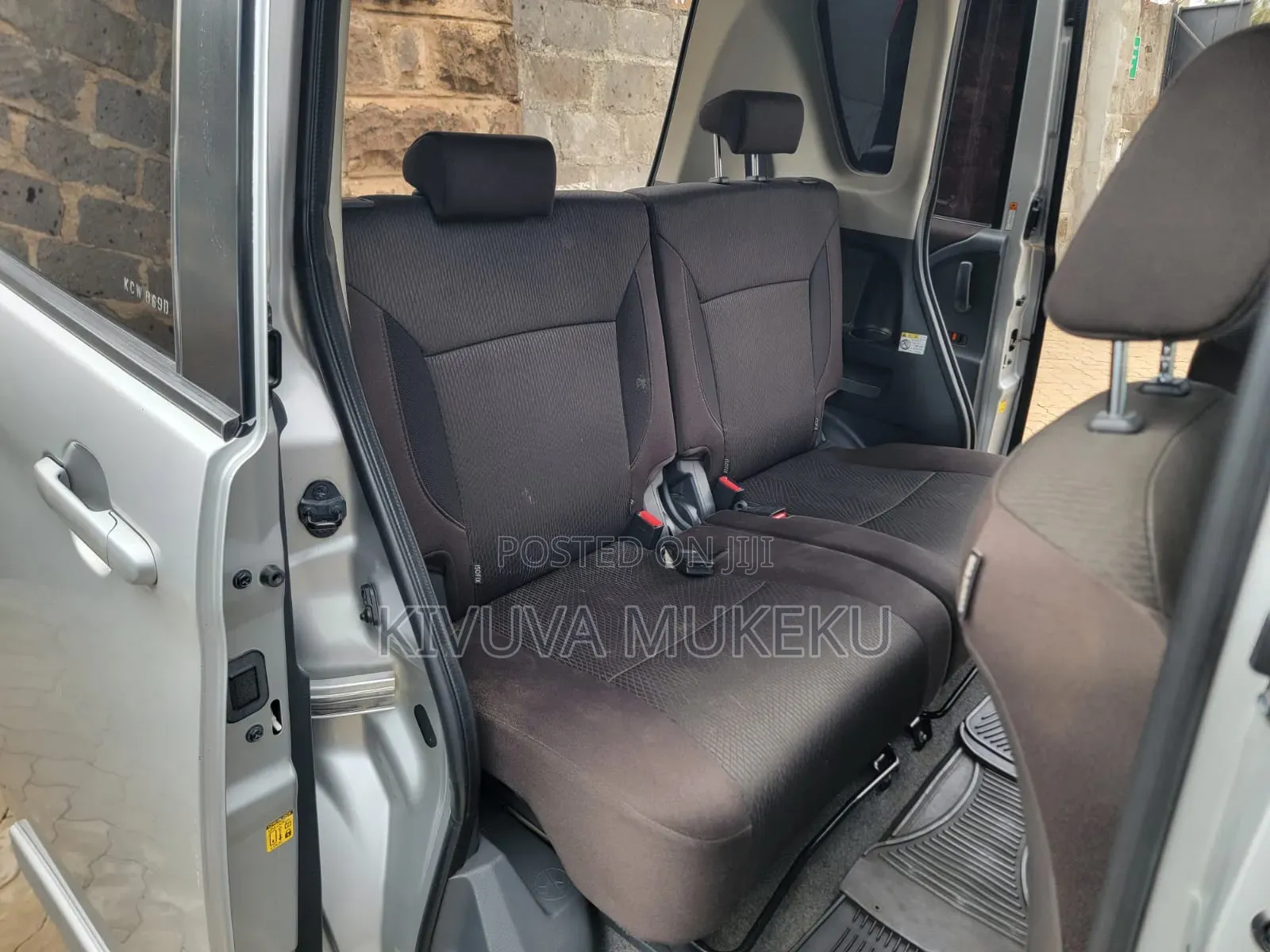 Mitsubishi Delica 2012 Silver