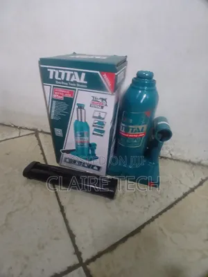 Total 4 Ton Heavy Duty Bottle Jack