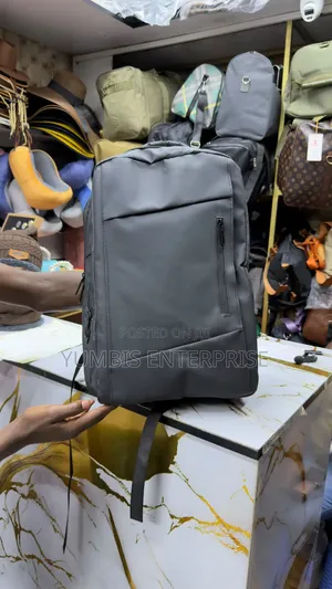 Yida Quality Black Spacious Backpacks at 1600