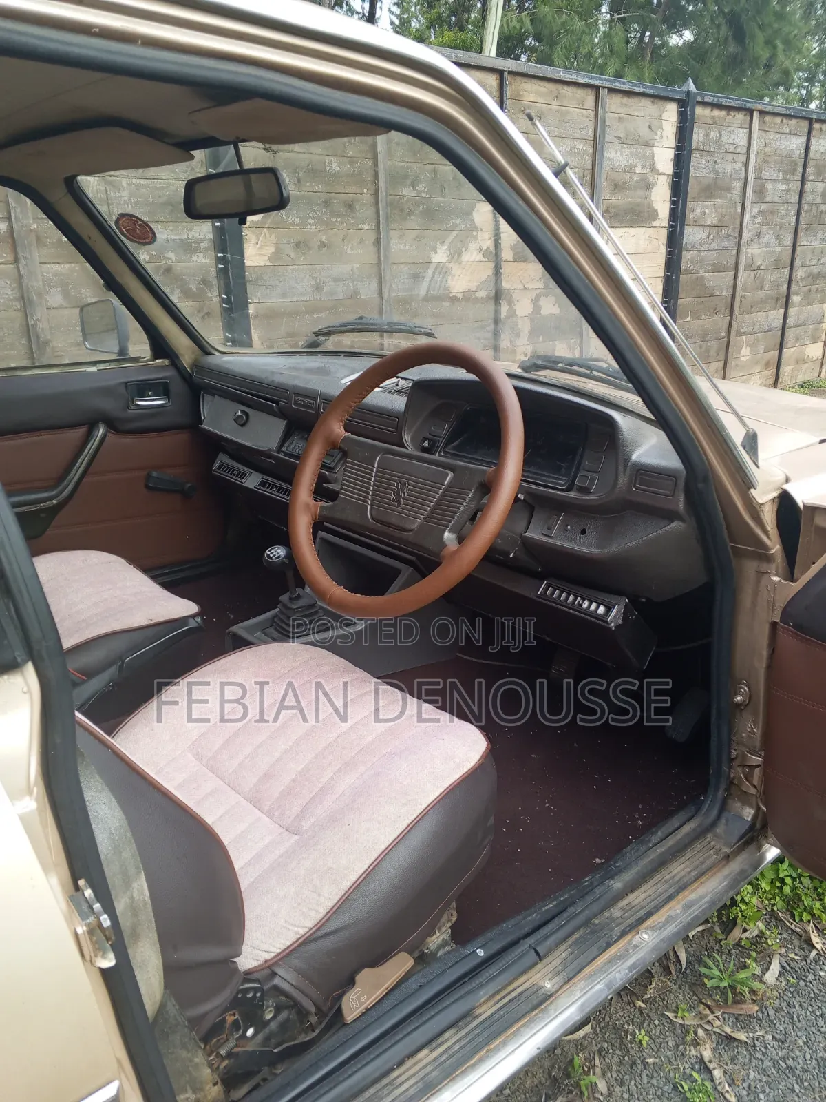 Peugeot 504 2000 Beige