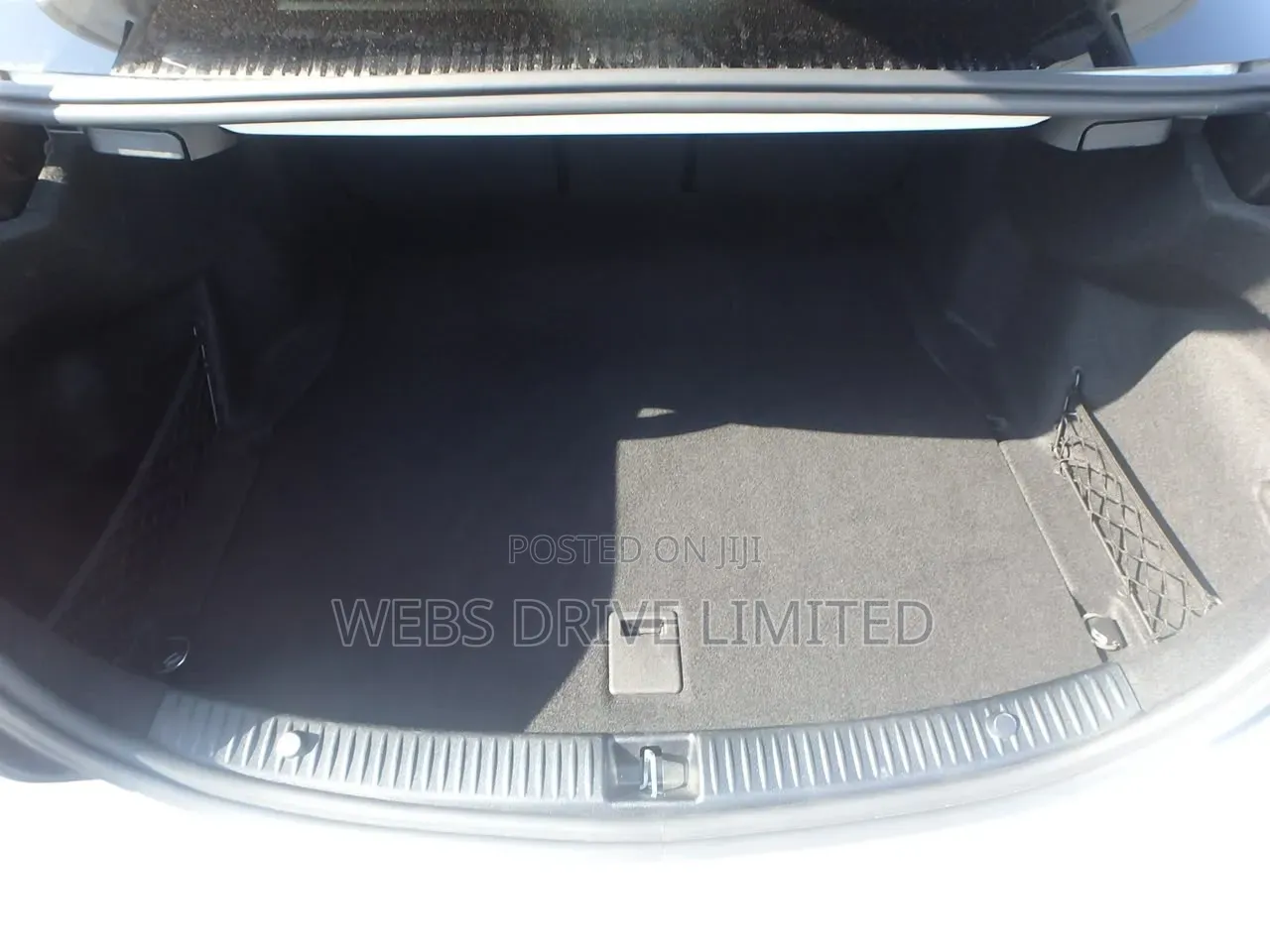 Mercedes-Benz C200 2019 White