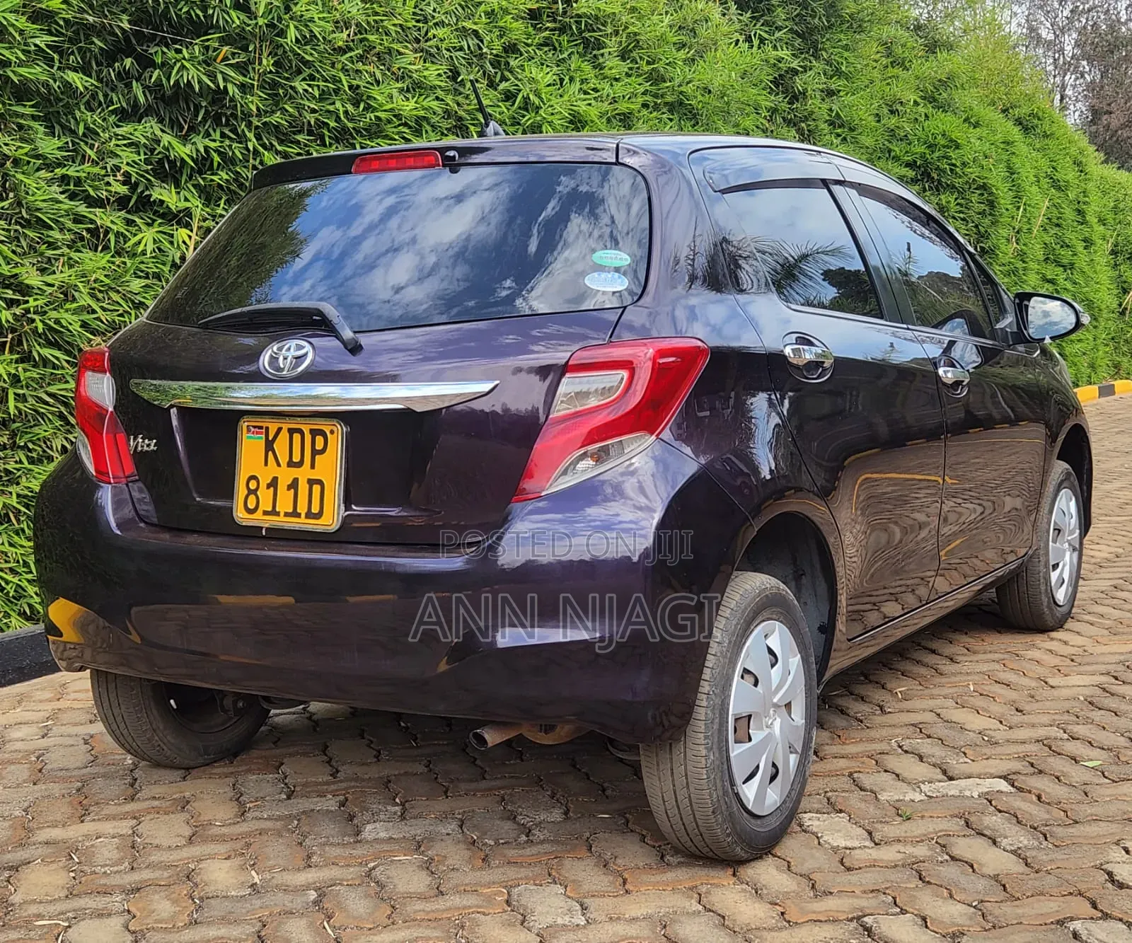 Toyota Vitz 2016 Maroon