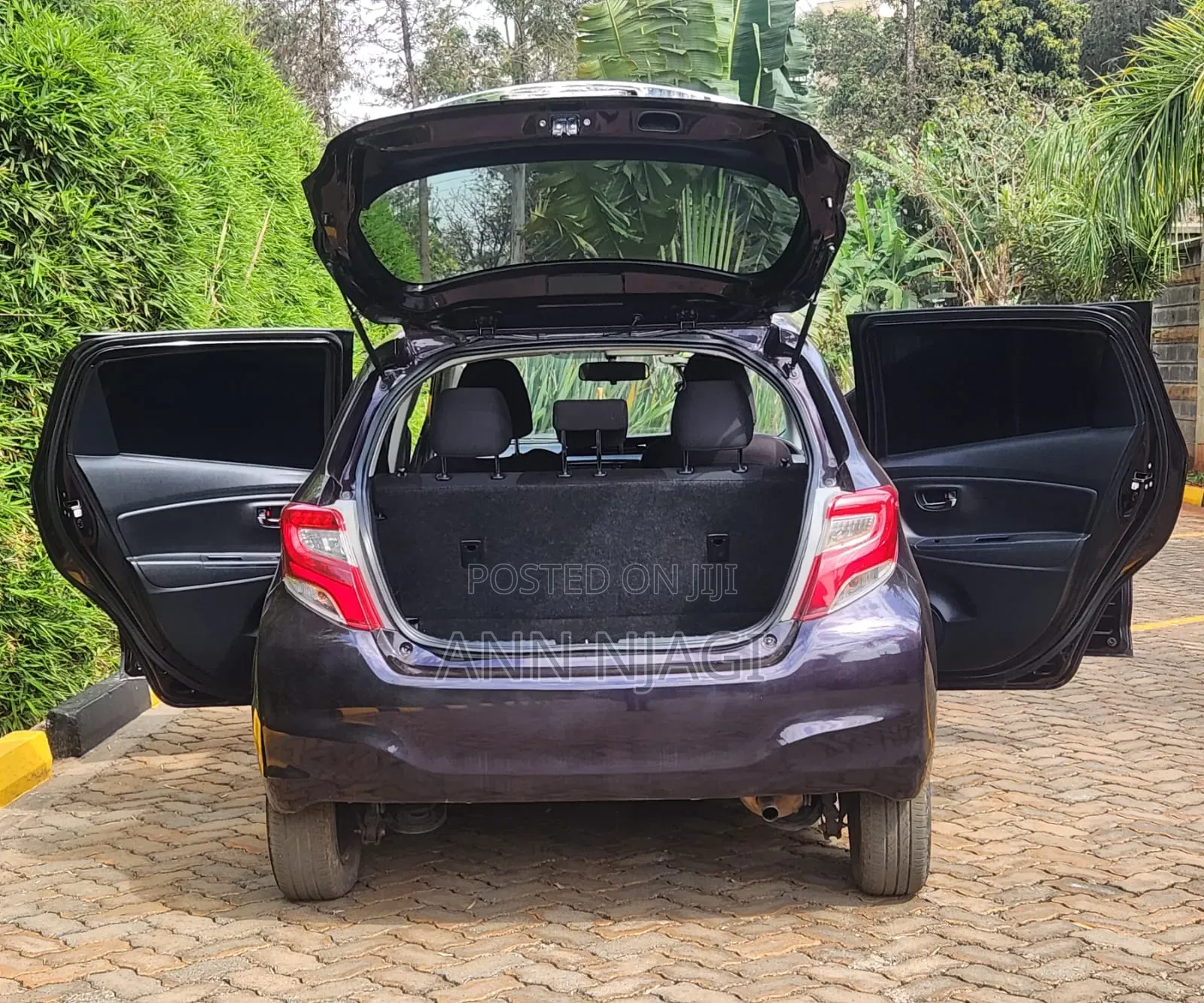 Toyota Vitz 2016 Maroon