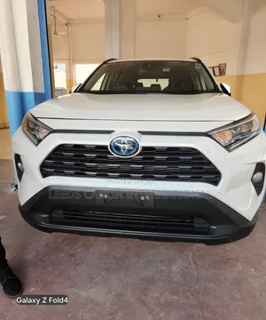 Toyota RAV4 2019 White