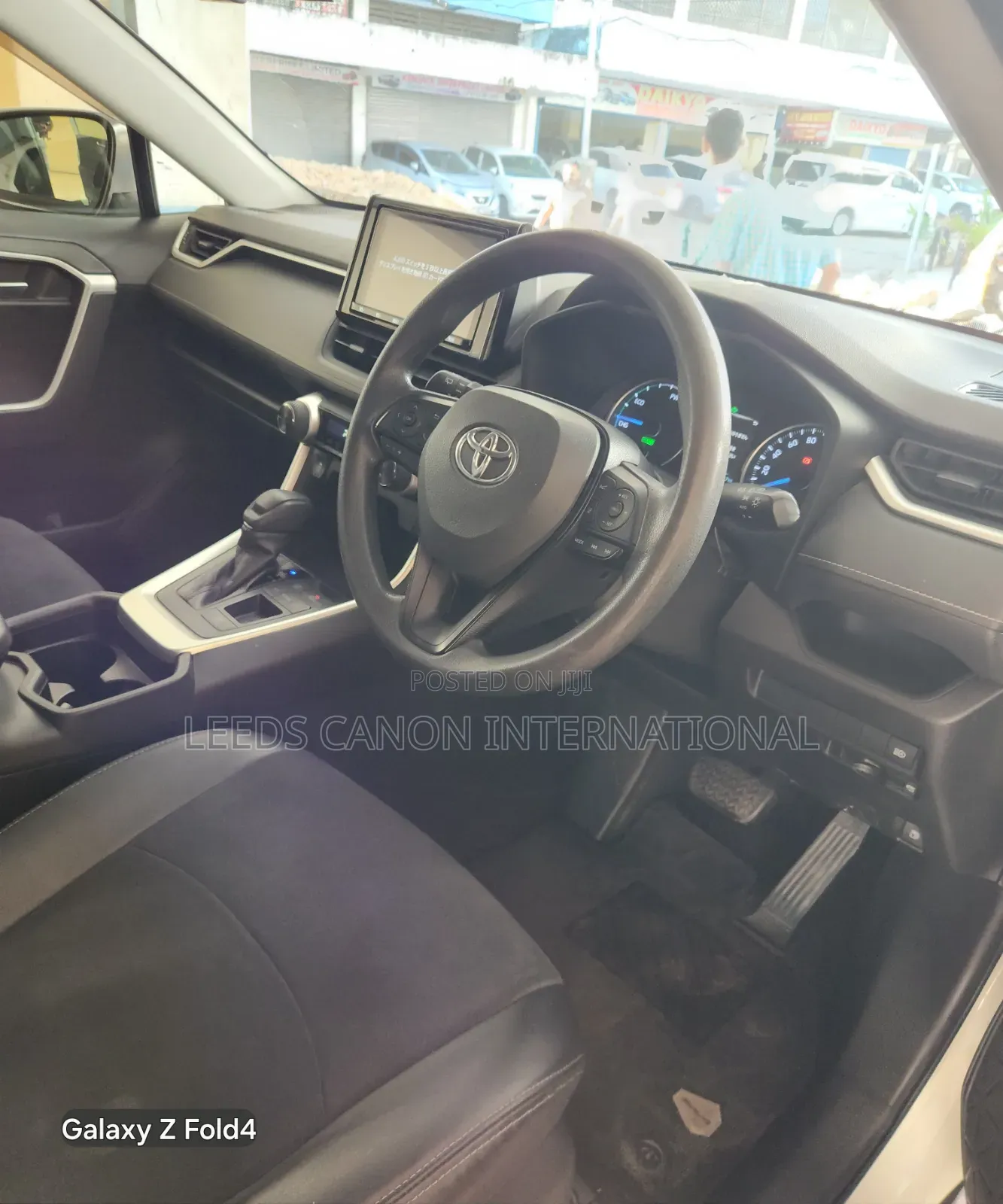 Toyota RAV4 2019 White