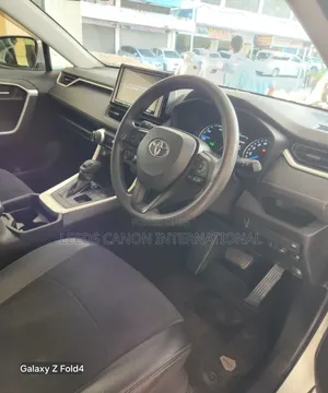 Toyota RAV4 2019 White
