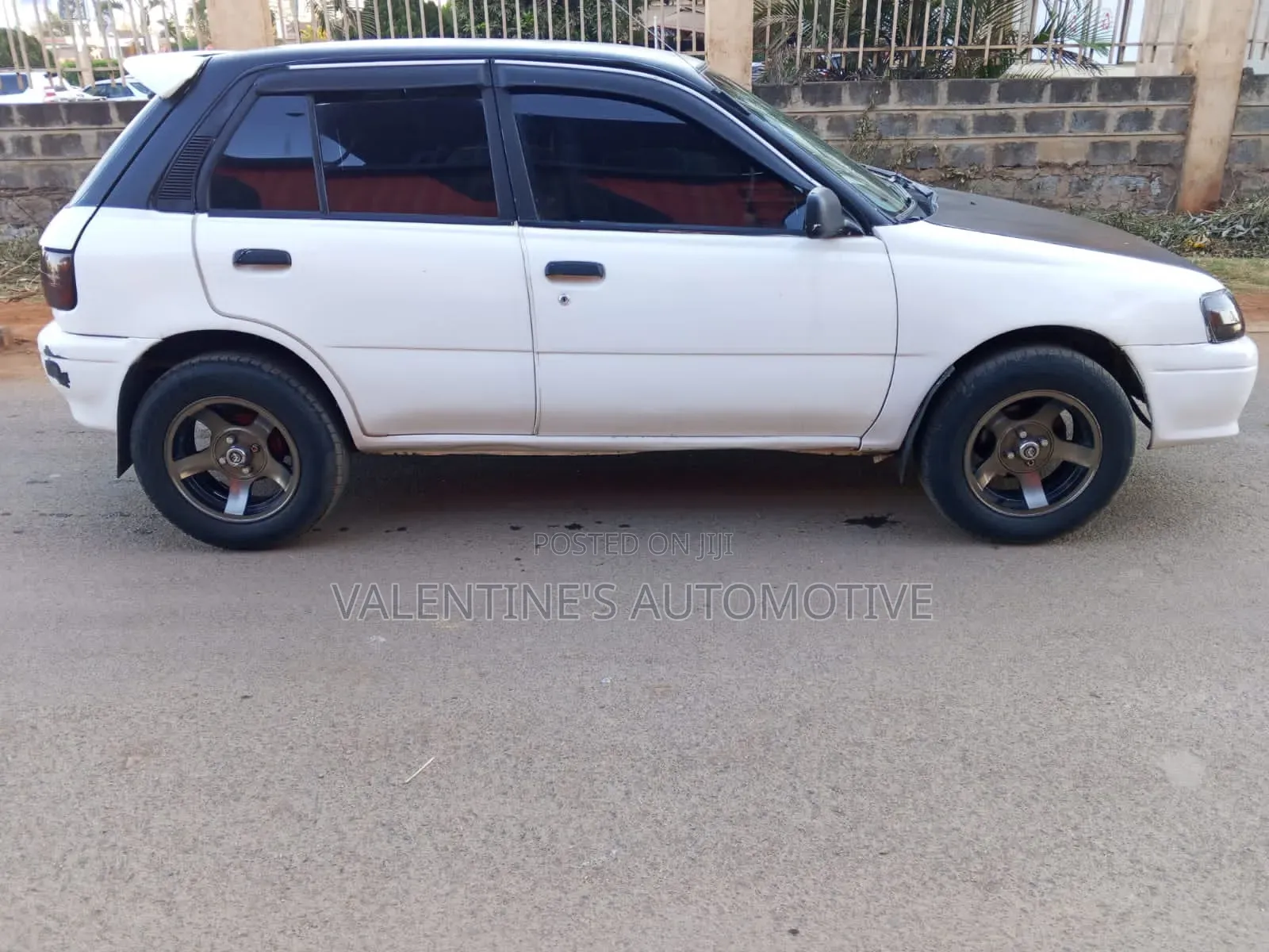 Toyota Starlet 1998 White