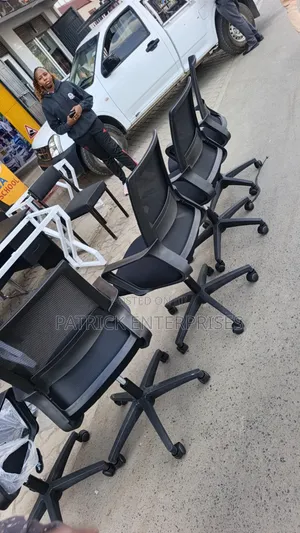 Mid-Back Captain Office Mesh Chair