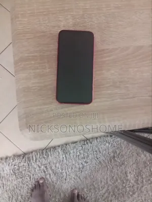 Apple iPhone 13 128 GB Red