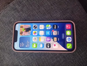 Apple iPhone 13 128 GB Red