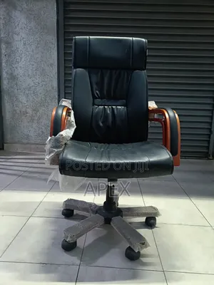 Wooden Padded Arms Executive Director Chair