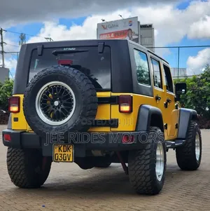 Jeep Wrangler 2010 Yellow