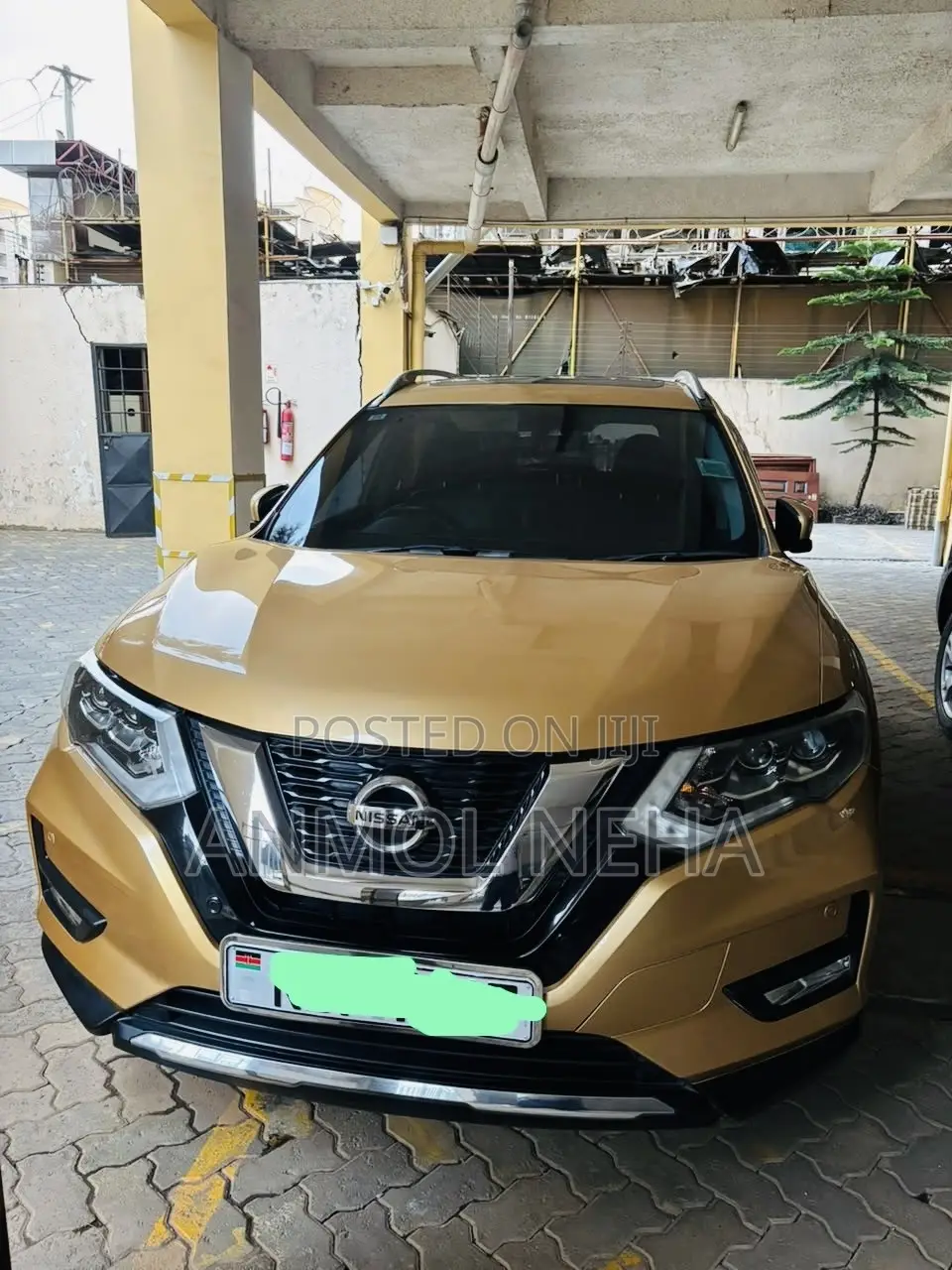 Nissan X-Trail 2.0 Petrol FWD 2017 Yellow