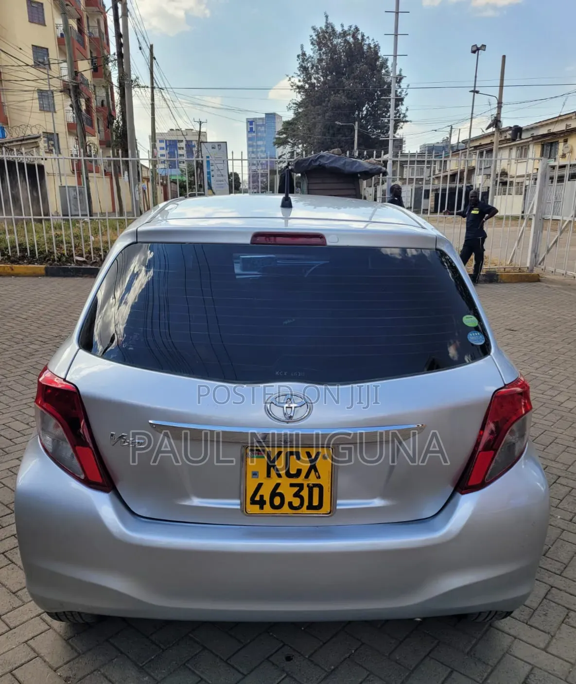 Toyota Vitz 2012 Silver