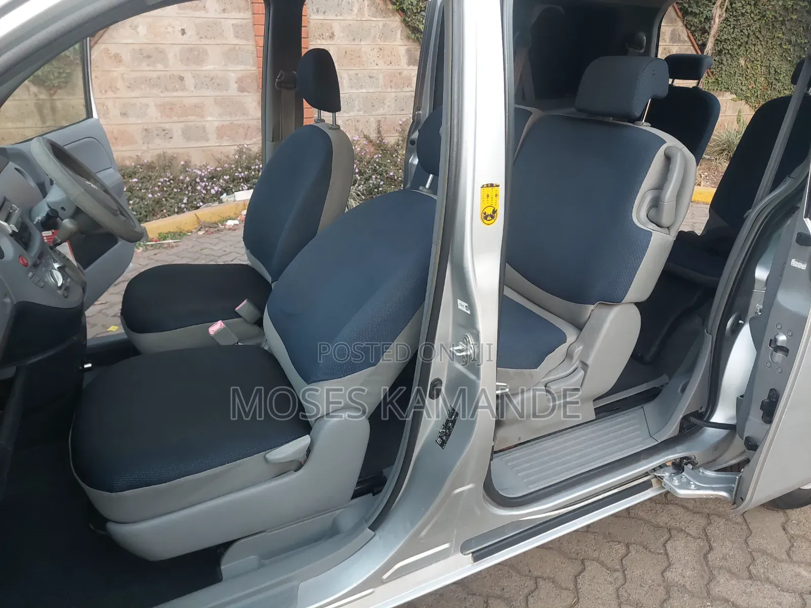 Toyota Sienta 2006 Silver