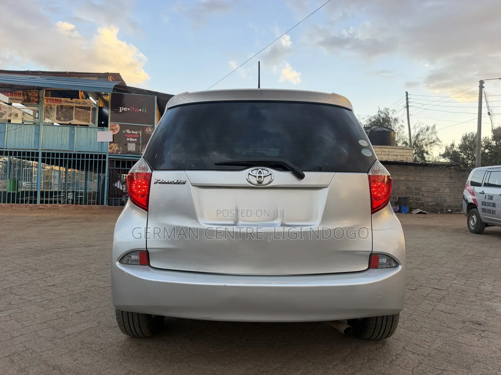 Toyota Ractis 2011 Silver