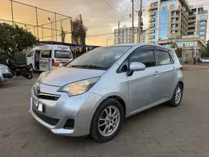 Toyota Ractis 2011 Silver