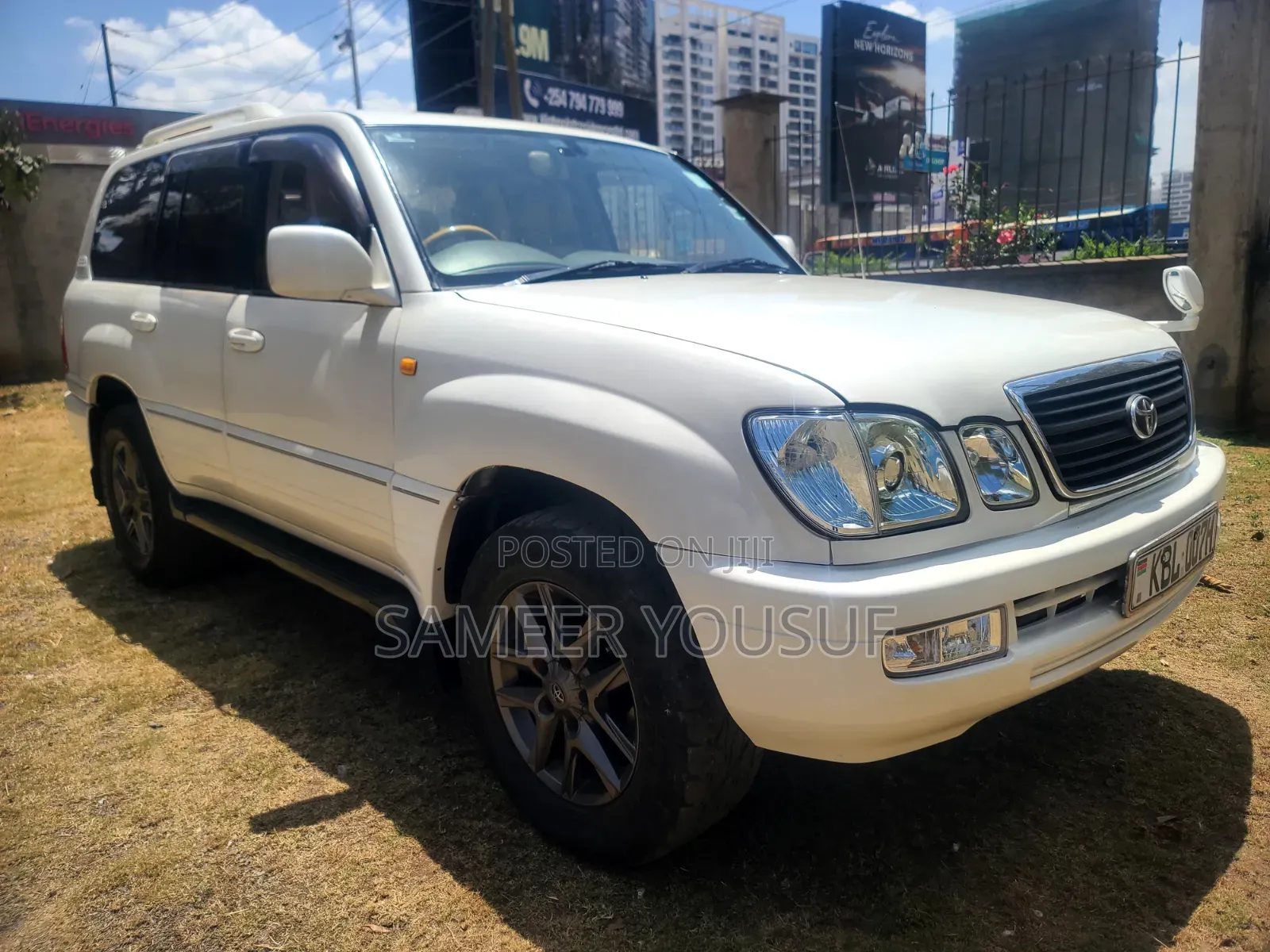 Toyota Land Cruiser 2003 White
