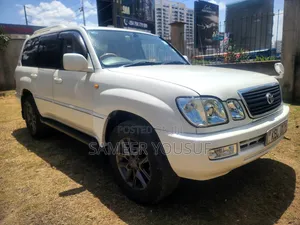 Toyota Land Cruiser 2003 White