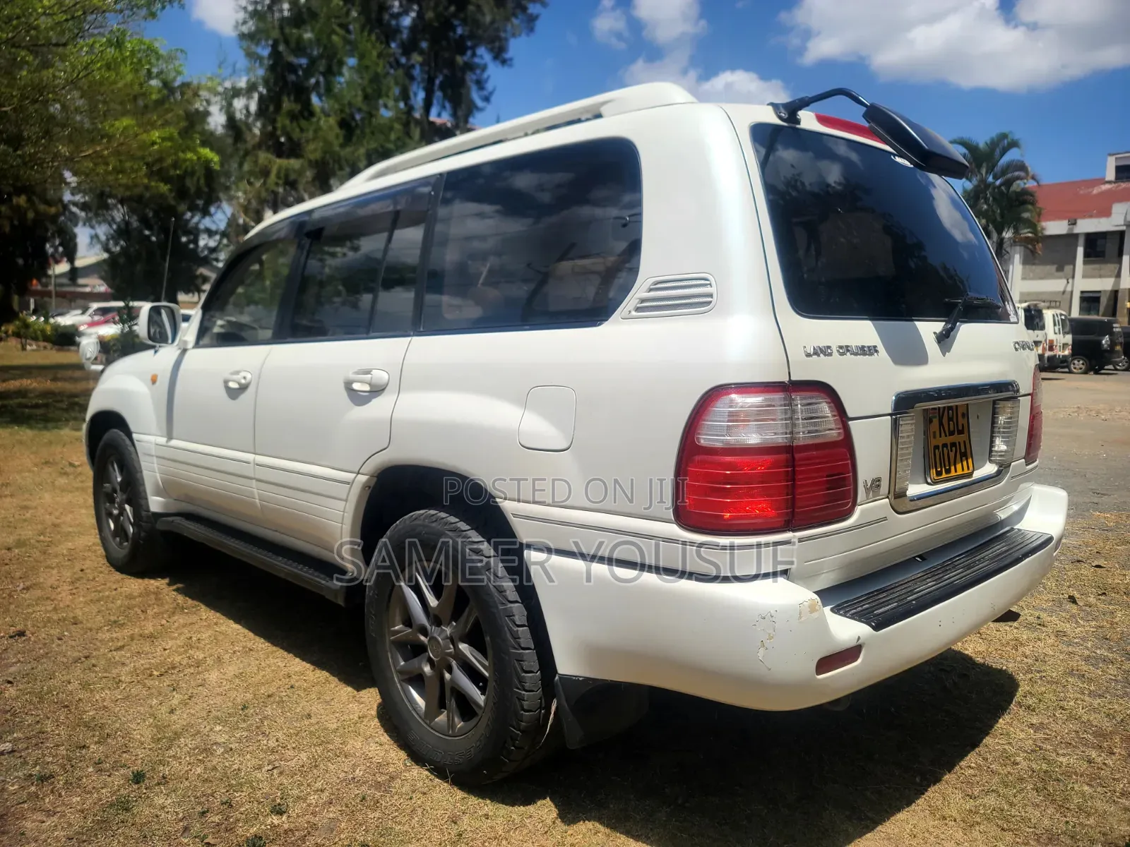 Toyota Land Cruiser 2003 White