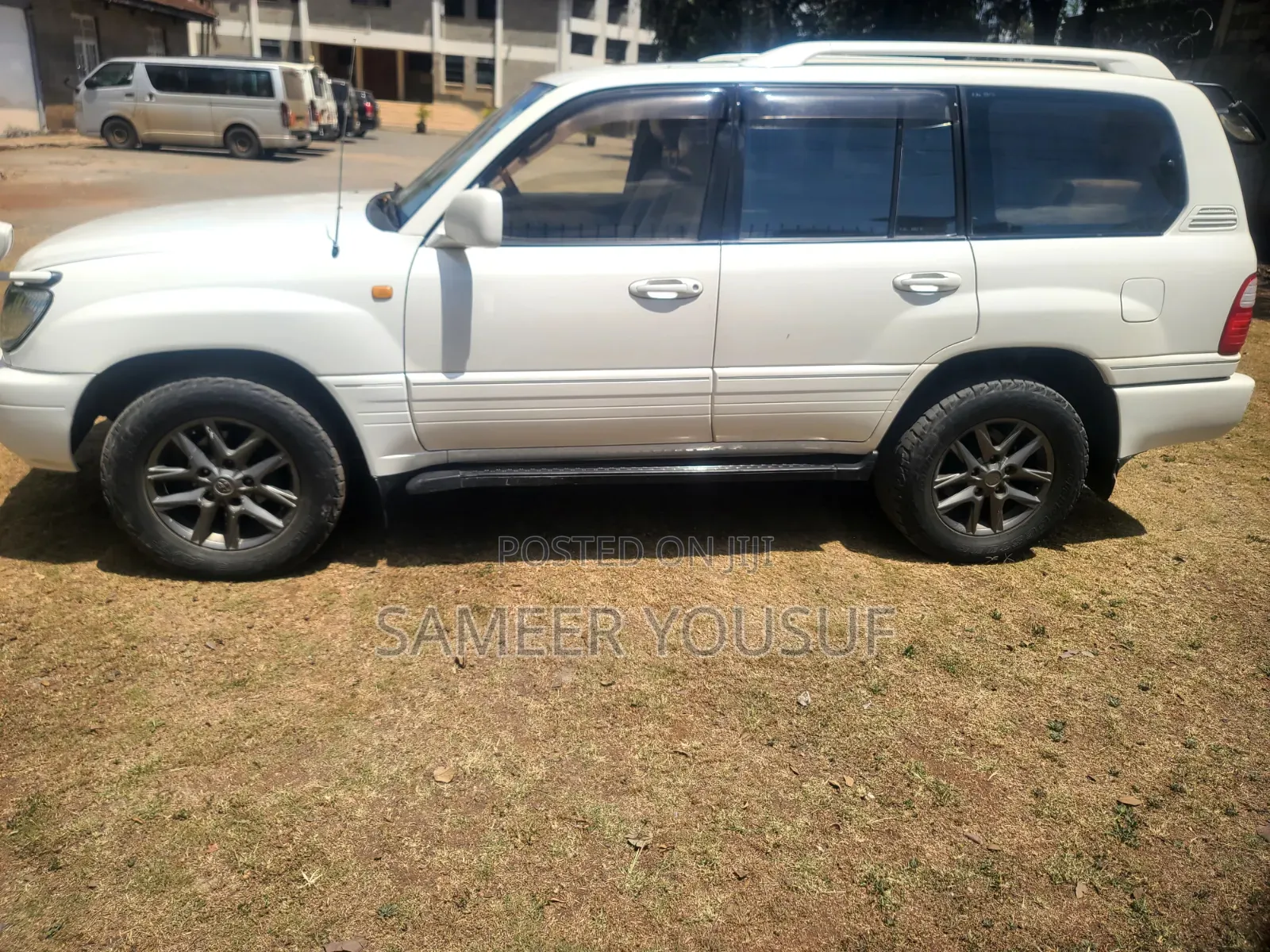 Toyota Land Cruiser 2003 White