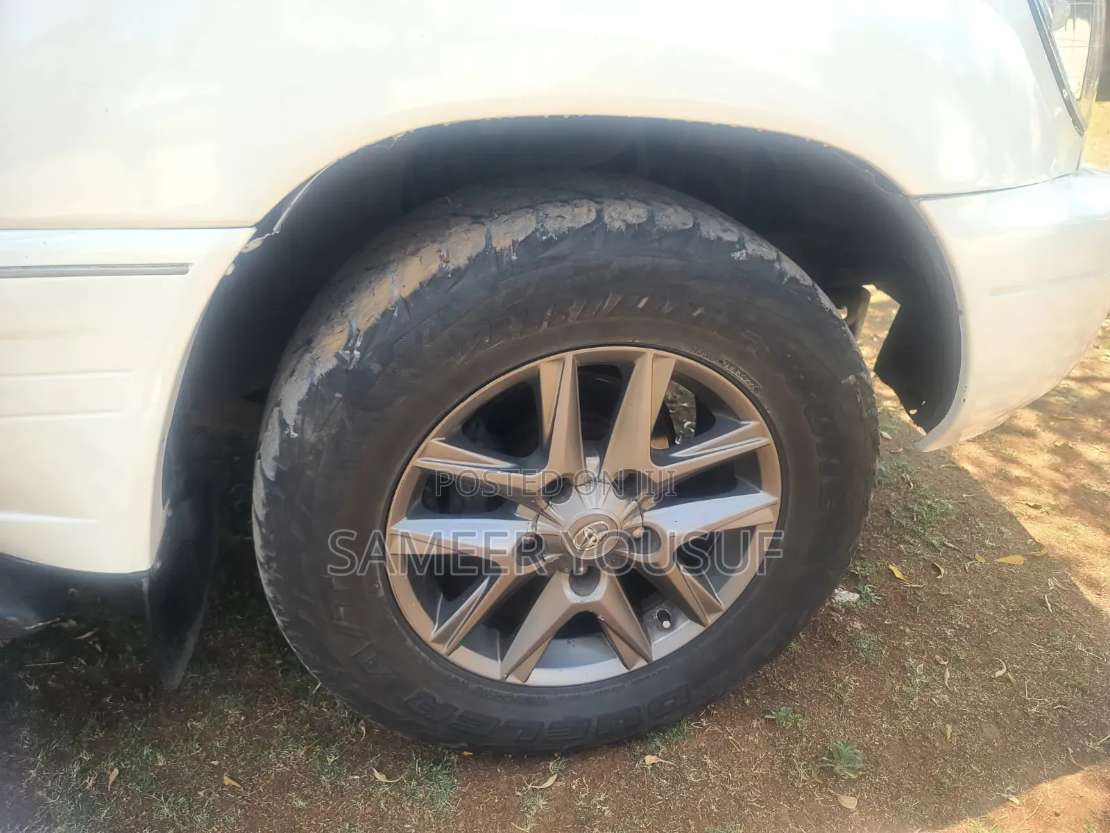 Toyota Land Cruiser 2003 White