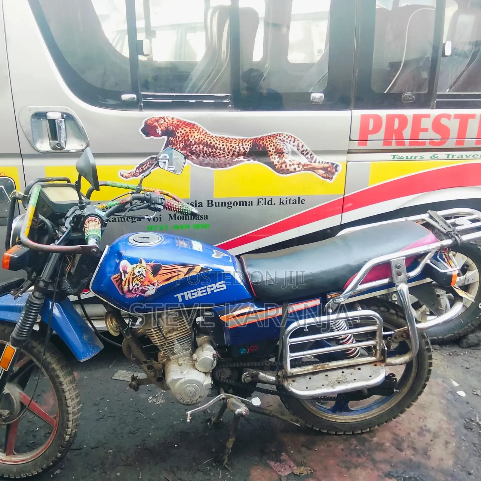 Triumph Bike 2017 Blue