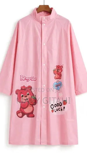 Kids Raincoats
Age:3-14years
Waterproof, Hooded With Back Pack
