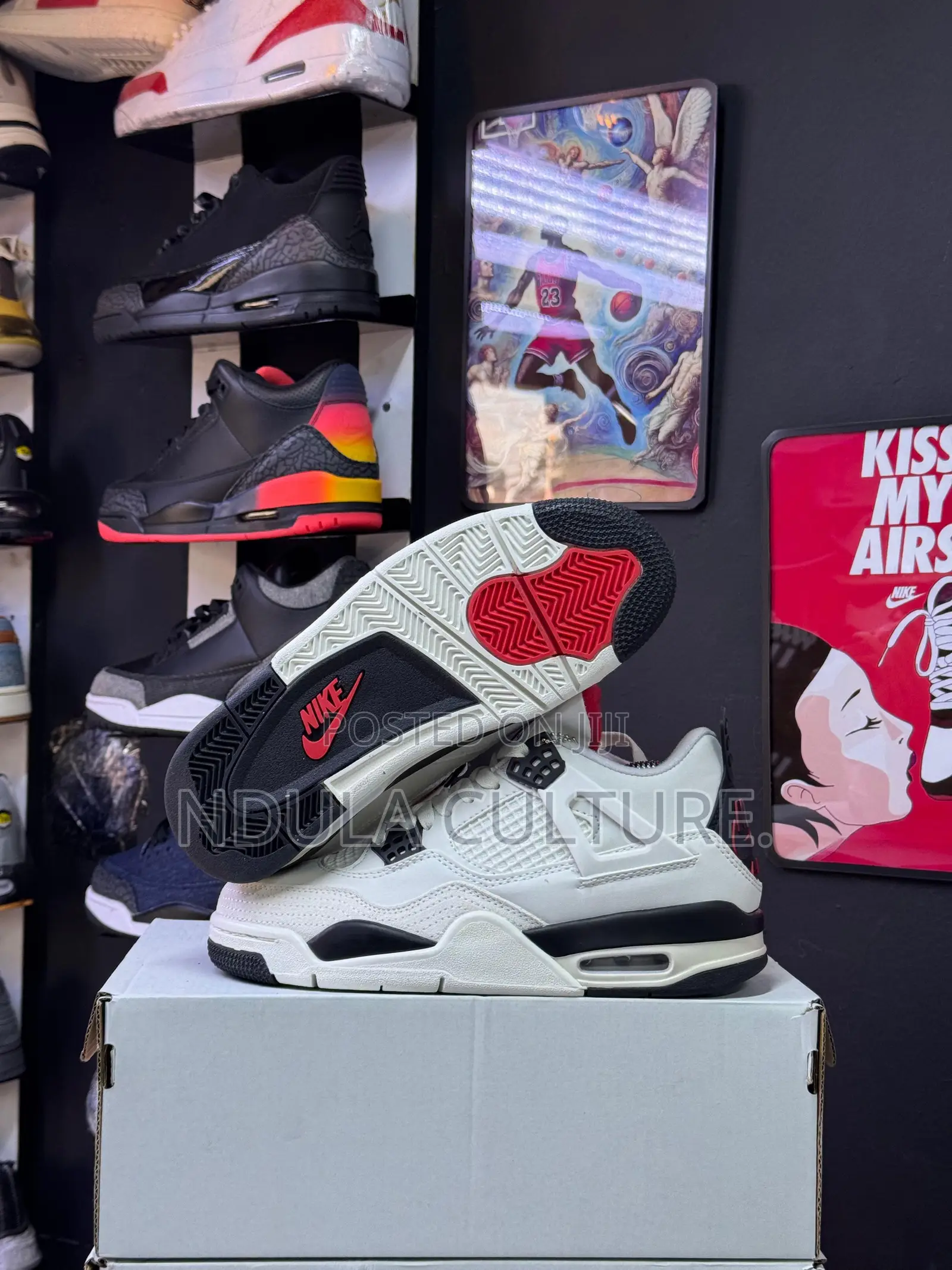 Nike Air Jordan 4 Retro "Flight Club"