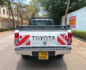 Toyota Hilux 2015