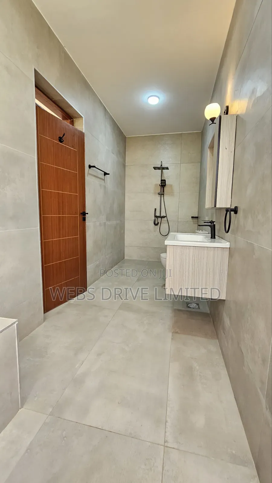 6bdrm Villa in Karen Hardy, Kilimani for sale