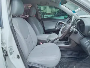 Toyota Vanguard 2013 White