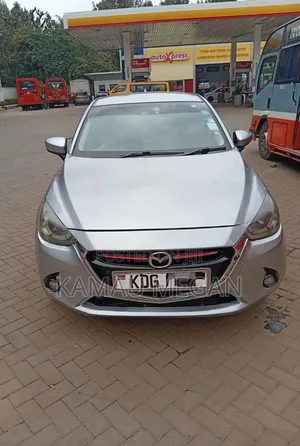 Mazda Demio 2015 Silver