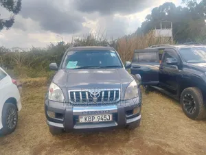 Toyota Land Cruiser Prado 2.7 5dr 2004 Gray