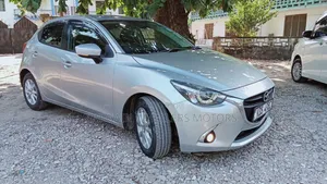 Mazda Demio 2017 Silver