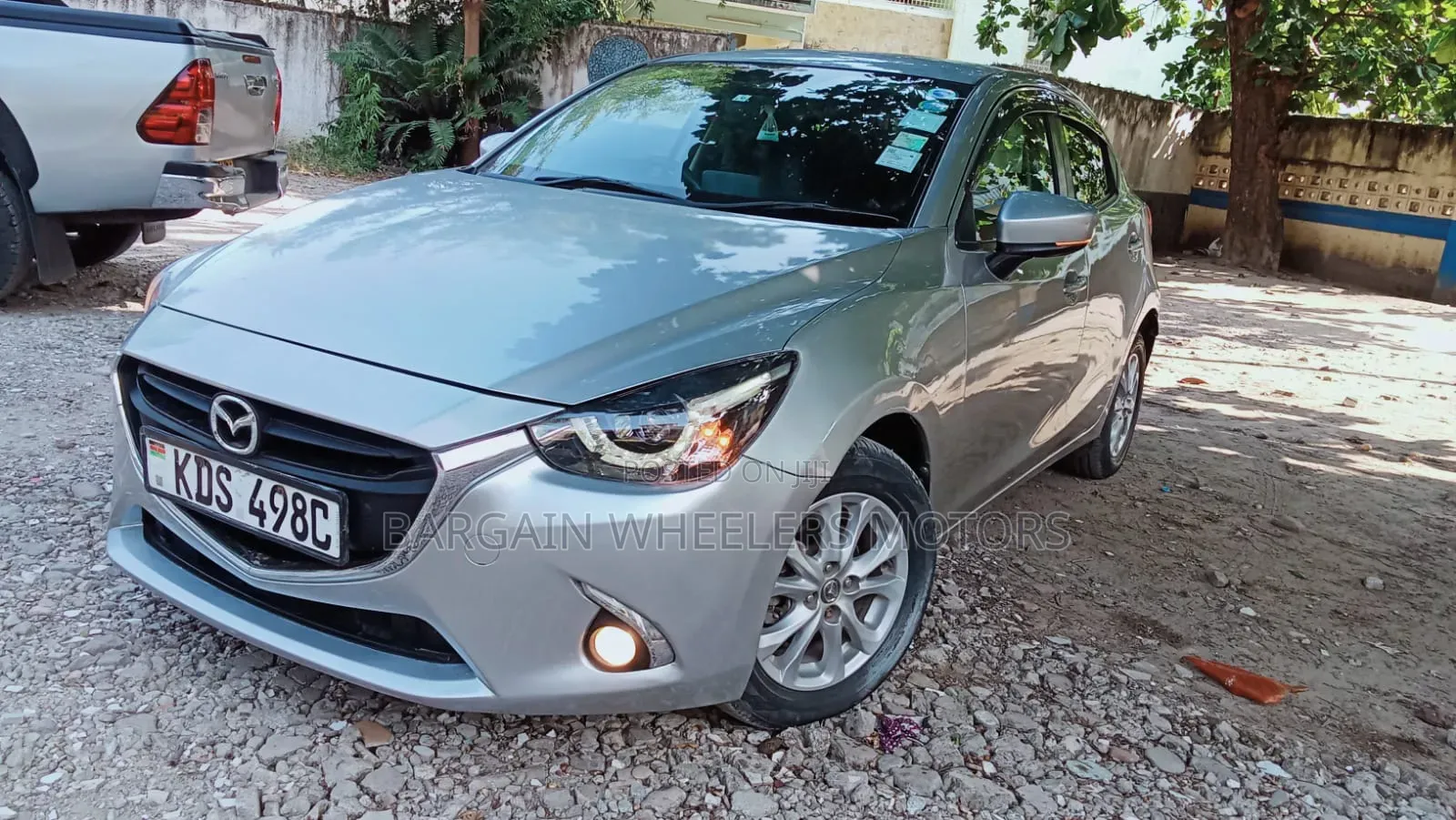 Mazda Demio 2017 Silver