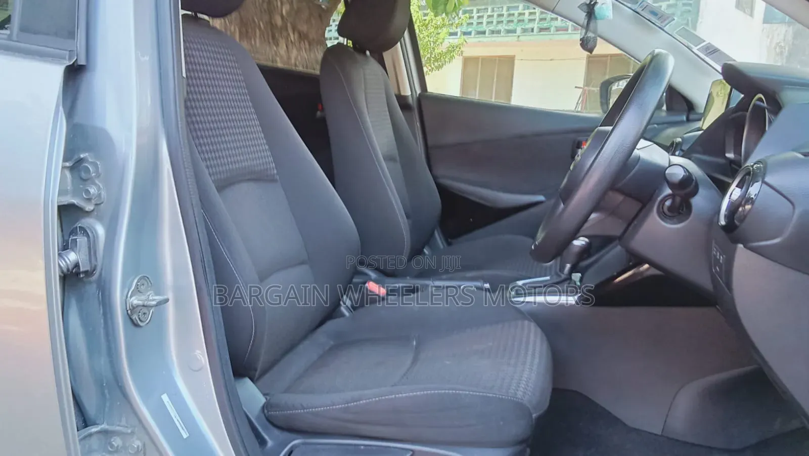 Mazda Demio 2017 Silver