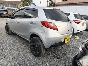 Mazda Demio 2011 Silver