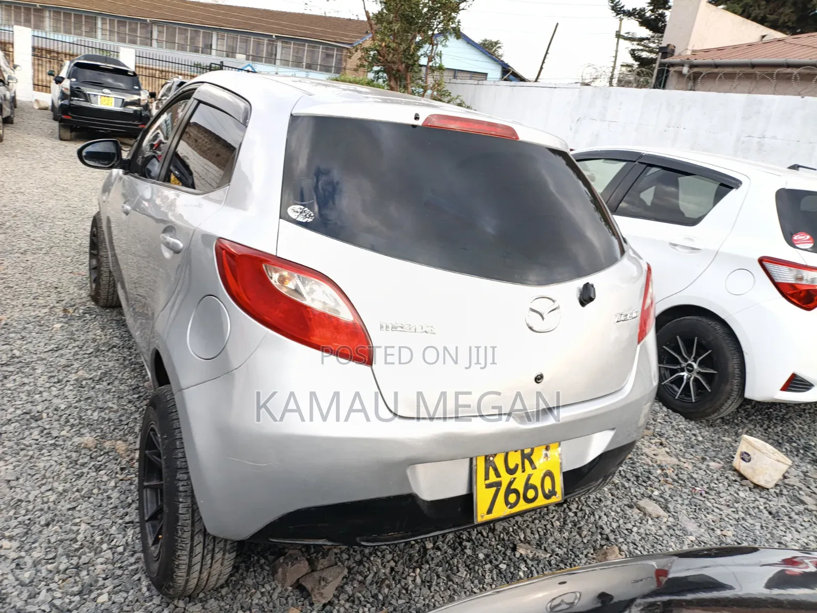 Mazda Demio 2011 Silver